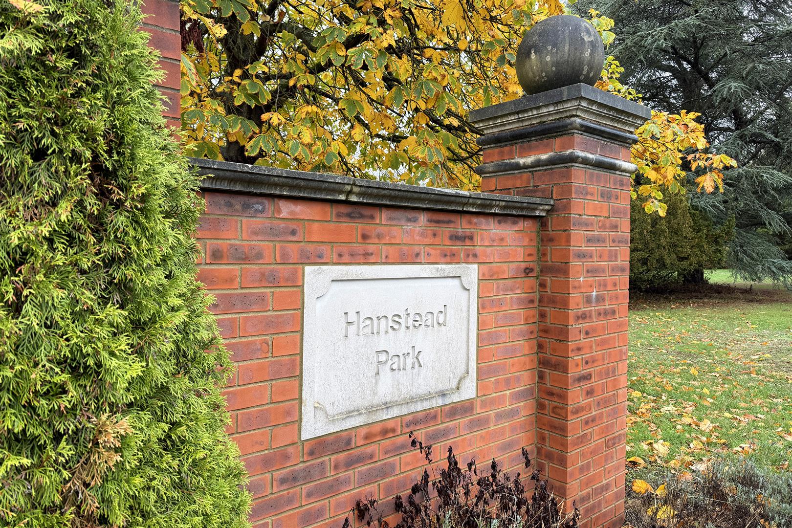 Ridout End, Bricket Wood, St. Albans - photo 22